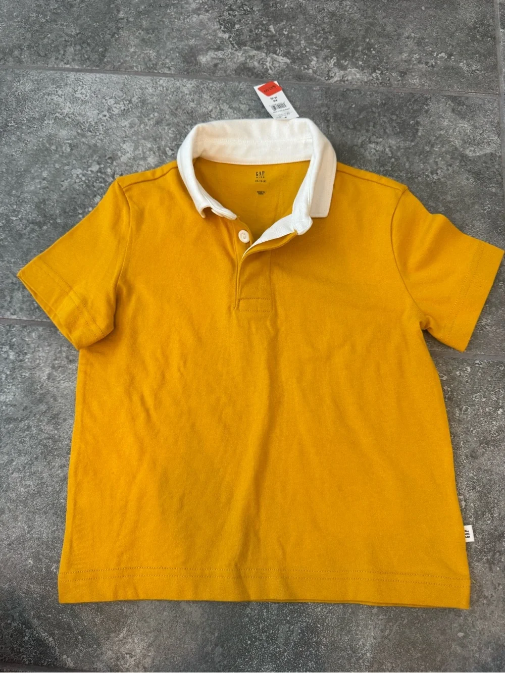 Gap kids tee bundle of 2 size XS 4T 5T NWT